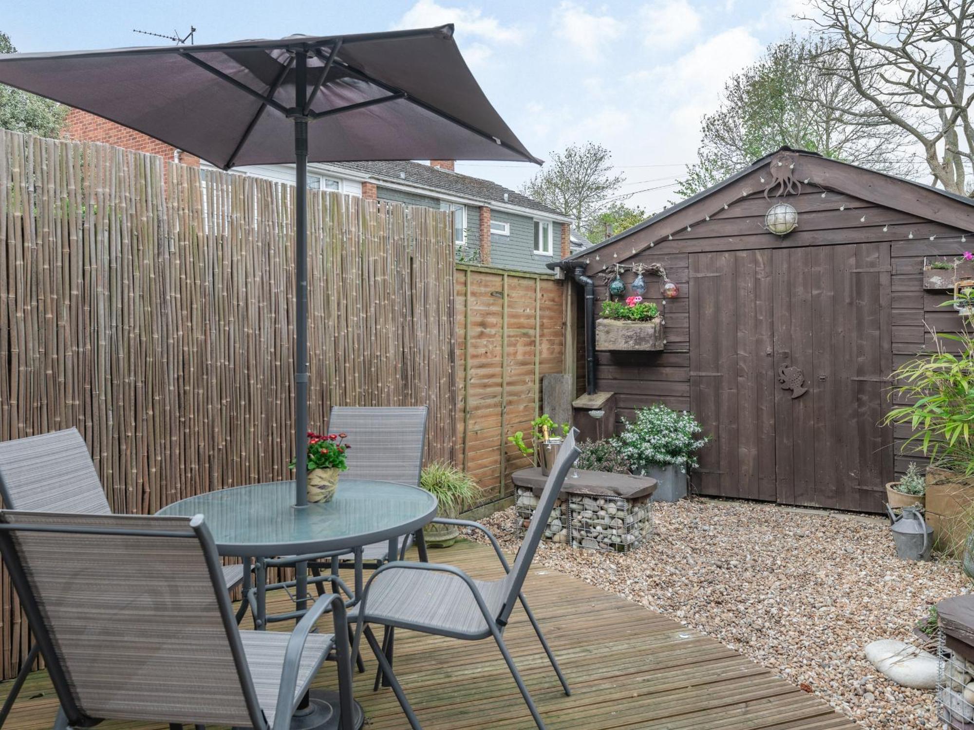Tea Pot Cottage Ringwood Exterior photo
